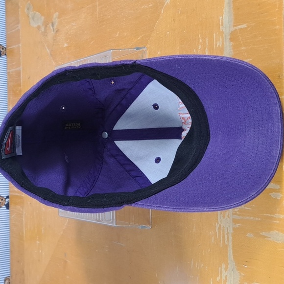 Nike Clemson Tigers center swoosh raised lettering purple & orange fitted hat - Picture 7 of 9